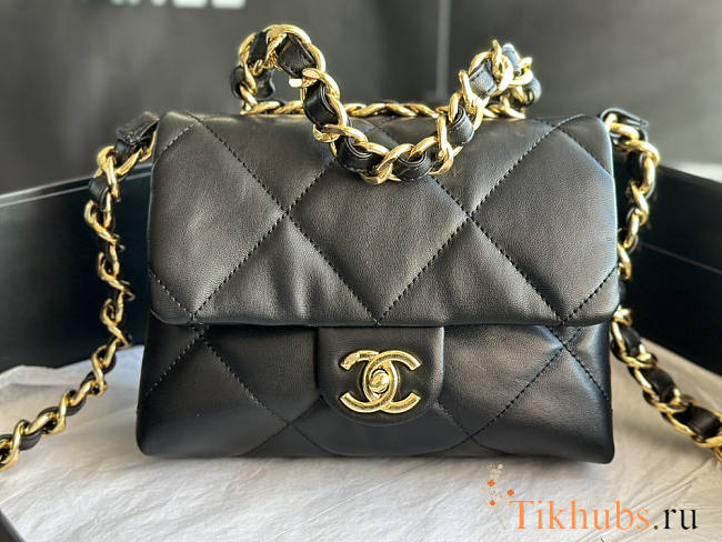 Chanel Small Flap Bag Lambskin Black 20.5x15x8cm - 1