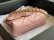 Chanel Small Flap Bag Lambskin Pink 20.5x15x8cm - 4