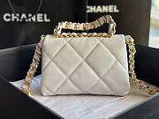 Chanel Small Flap Bag Lambskin White 20.5x15x8cm - 6