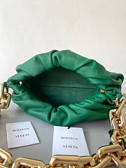 Bottega Veneta The Chain Pouch Green 31x12x16cm - 4