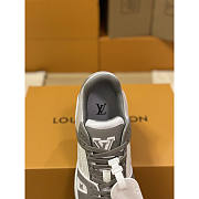 Louis Vuitton LV Trainer Sneaker Low White Gray  - 2