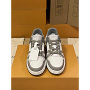 Louis Vuitton LV Trainer Sneaker Low White Gray  - 5