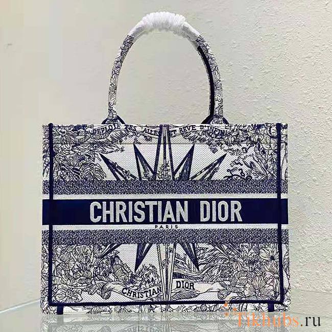 Dior Medium Book Tote White and Blue Rêve D’Infini Embroidery 36 x 27.5 x 16.5 cm - 1