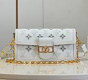 Louis Vuitton LV Dauphine East West White 24.5 x 13.5 x 9 cm - 1