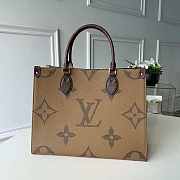 LV M45039 ONTHEGO MM Monogram Strap Brown Size 34 x 26 x 13 cm - 1