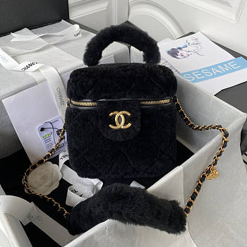 Chanel Small Vanity Case Black 27 × 17 × 17 cm 