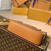 Louis Vuitton LV Marelle Handbag Honey Gold 25x15x8cm - 5