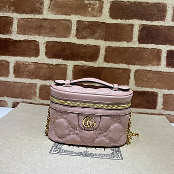 Gucci GG Matelassé Top Handle Mini Bag Pink 16x10.5x5cm