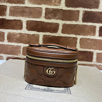 Gucci GG Matelassé Top Handle Mini Bag Brown 16x10.5x5cm