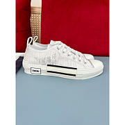 Dior B23 Low Top Oblique in White - 1