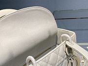 Dior Lady Ultramatte White 24cm - 6