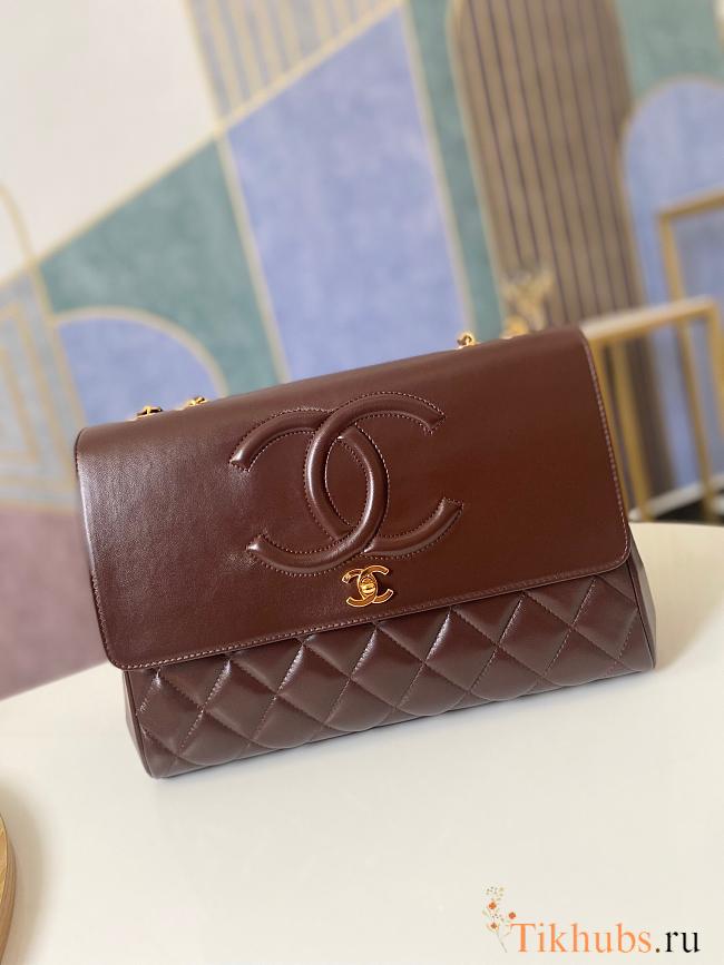 Chanel Flap Bag CC Maxi Brown 33x11x23cm - 1