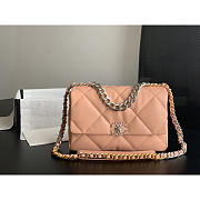 Chanel 19 Leather Handbag Pink 26x16x9cm - 1