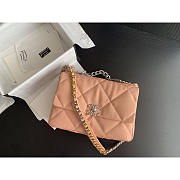 Chanel 19 Leather Handbag Pink 26x16x9cm - 4