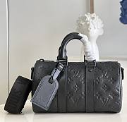 Louis Vuitton LV Keepall Bandouliere 25 Black 25x15x11cm - 1