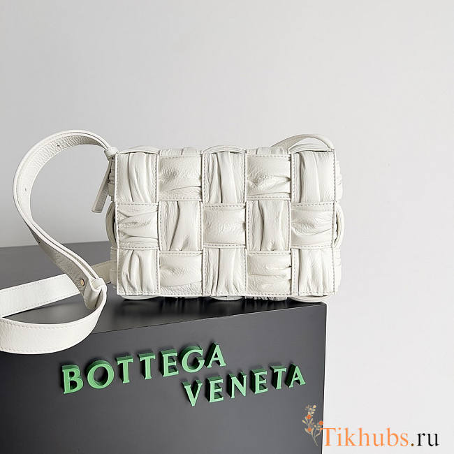 Bottega Veneta Cassette White 23x15x5.5cm - 1