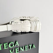 Bottega Veneta Cassette White 23x15x5.5cm - 5