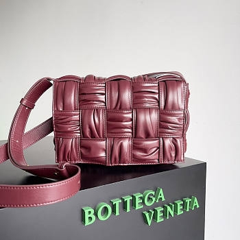 Bottega Veneta Cassette Red Wine 23x15x5.5cm