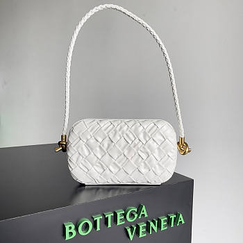 Bottega Veneta Knot Minaudiere On Strap White 20x12x5.5cm