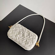 Bottega Veneta Knot Minaudiere On Strap White 20x12x5.5cm - 5