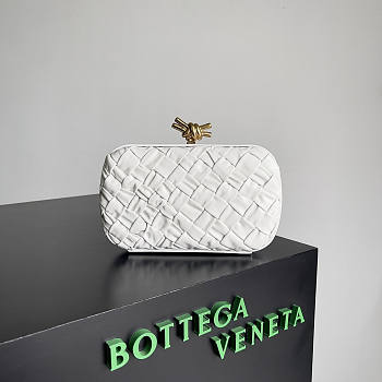 Bottega Veneta Knot Minaudiere White 20x12x5.5cm