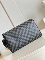 Louis Vuitton LV Damier Toilet Dopp Kit Pouch 28 x 15 x 16.5 cm - 4