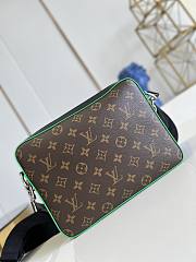 Louis Vuitton LV Trio Messenger Bag Monogram Green 25 x 18.5 x 7 cm - 3