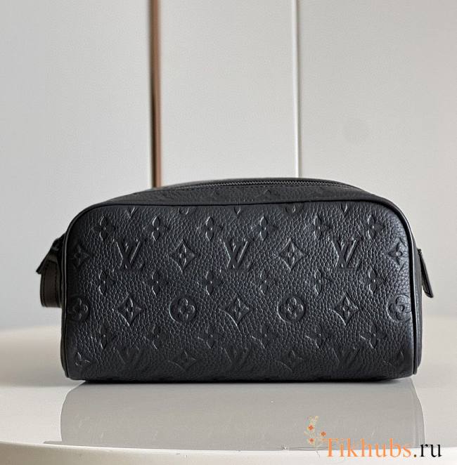 Louis Vuitton LV Dopp Kit Black 28x15x16.5cm - 1