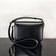 Celine Triomphe Bag In Shiny Calfskin All Black 22x16.5x7cm - 3