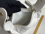 Chanel White Pouch 16x16x5.5cm - 3