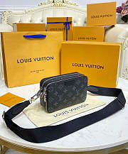 Louis Vuitton LV Alpha Wearable Wallet Black 18.5x11x6.5cm - 3