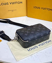 Louis Vuitton LV Alpha Wearable Wallet Black 18.5x11x6.5cm - 2