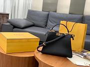 Fendi Peekaboo ISEEU Medium handbag Black 33.5×25.5x13cm - 1