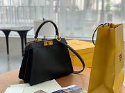 Fendi Peekaboo ISEEU Medium handbag Black 33.5×25.5x13cm - 5