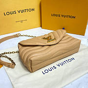 Louis Vuitton LV New Wave Chain Bag Arizona Beige 24 x 14 x 9 cm - 5