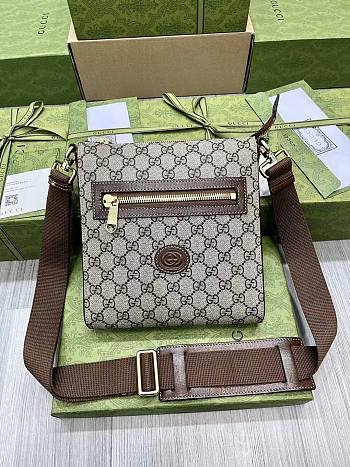 Gucci GG Supreme Messenger Bag 21x23.5x4.5cm