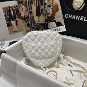 Chanel Heart Chain Bag White 18x16.5x6.5cm - 3