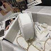 Chanel Heart Chain Bag White 18x16.5x6.5cm - 5