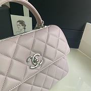 Chanel Trendy Handle Bag Lambskin Light Pink Silver 25cm - 2