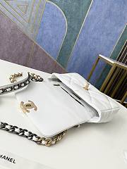 Chanel 19 Flap Bag Lambskin White Gold 26cm - 3