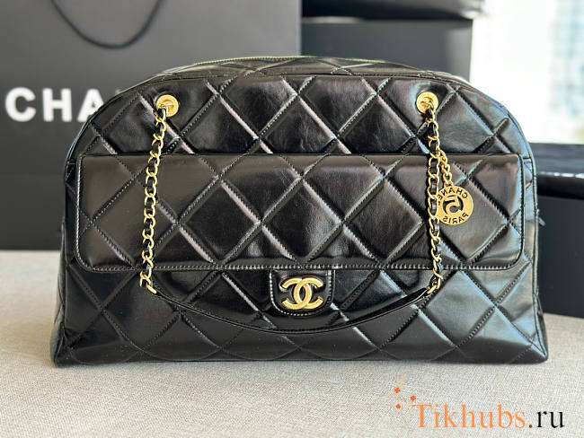 Chanel Maxi Bowling Bag Shiny Gold Black 43x28x15cm - 1