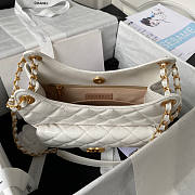 Chanel Hobo Bag White 21.5x22.5x7cm - 2