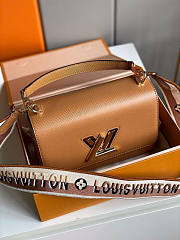 Louis Vuitton LV Twist MM Bag Honey Gold 23 x 17 x 9.5 cm - 6