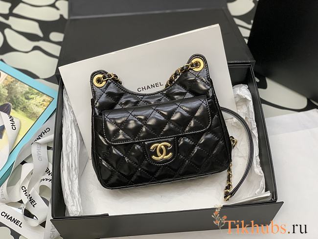 Chanel Small Hobo Black Bag 17x19x6cm - 1