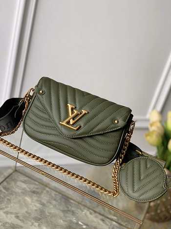 Louis Vuitton LV New Wave Multi Pochette Leather Green 19x14x5cm