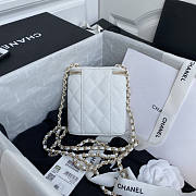 Chanel Vanity Case White Caviar 11.5x11x4.5cm - 2