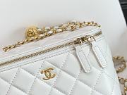 Chanel Vanity White Lambskin Gold 17cm - 2