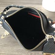 Valentino Garavani Grained Leather Black Rockstud Bag 19x13x7cm - 5