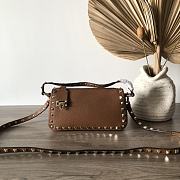 Valentino Garavani Grained Leather Brown Rockstud Bag 19x13x7cm - 6