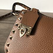 Valentino Garavani Grained Leather Brown Rockstud Bag 19x13x7cm - 4